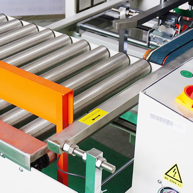 Automatic cross sealing machine with dual belt drive for warehouse and logistics carton packing