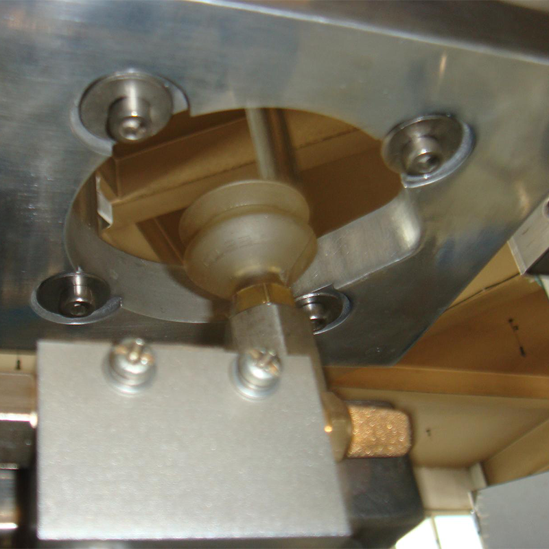 Industrial cup sealing machine with foil and film sealing for beverage production