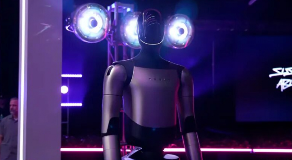 Read the latest progress of Optimus a humanoid robot at the 2025 Tesla shareholder meeting in one article