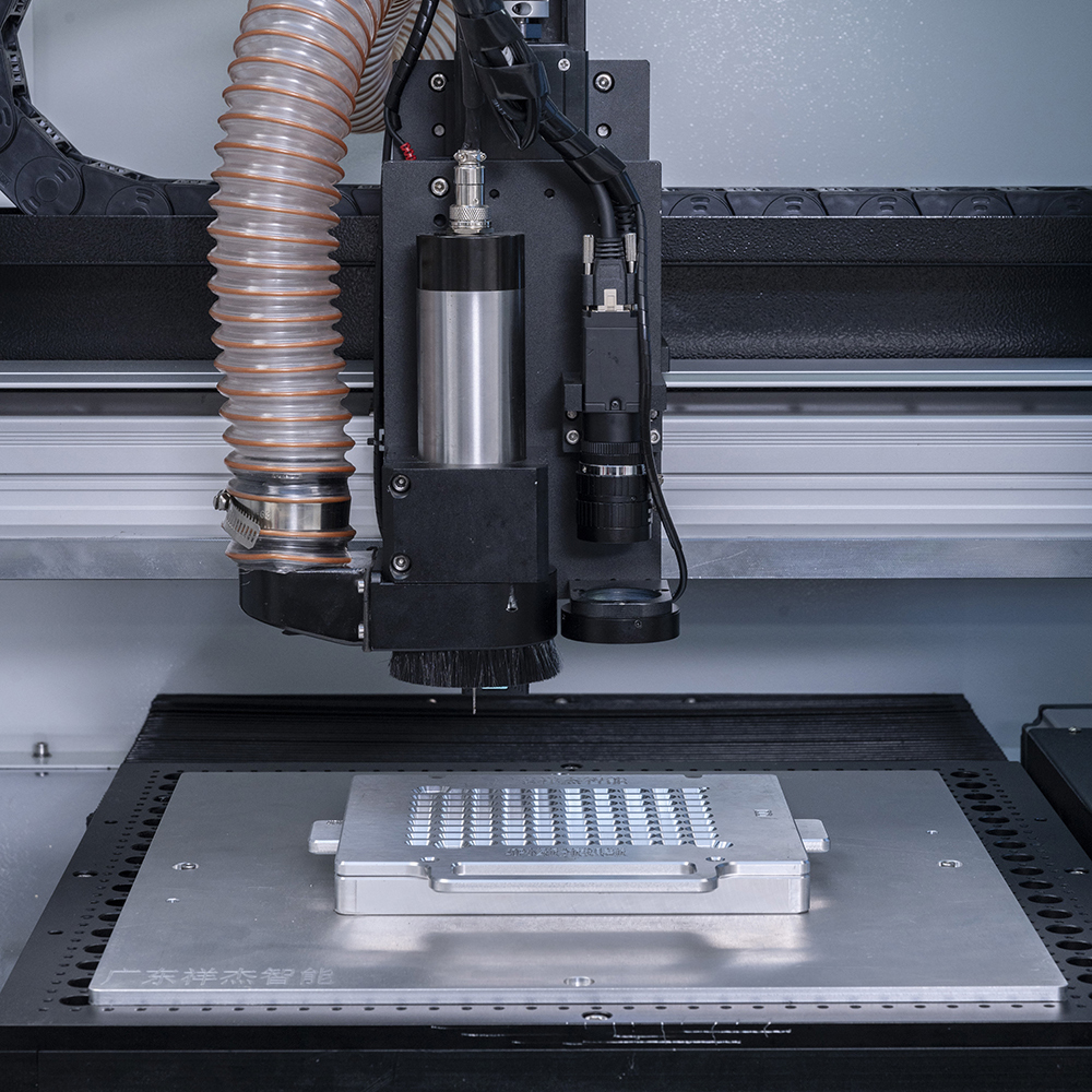 High-accuracy PCB separator with computer control, dust extraction, and low-stress cutting performance