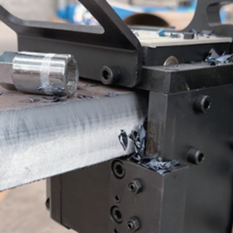 YX-80D beveling machine performing cold cutting process for single-sided plate edge preparation