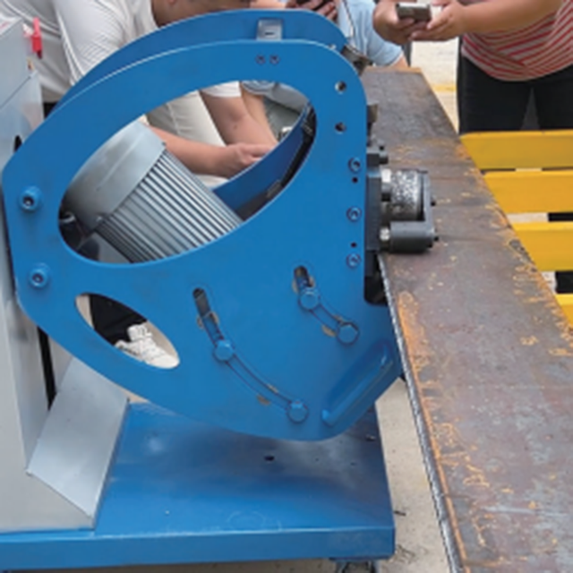 YX-40A rolling shear flipping beveling machine full view for metal plate edge preparation