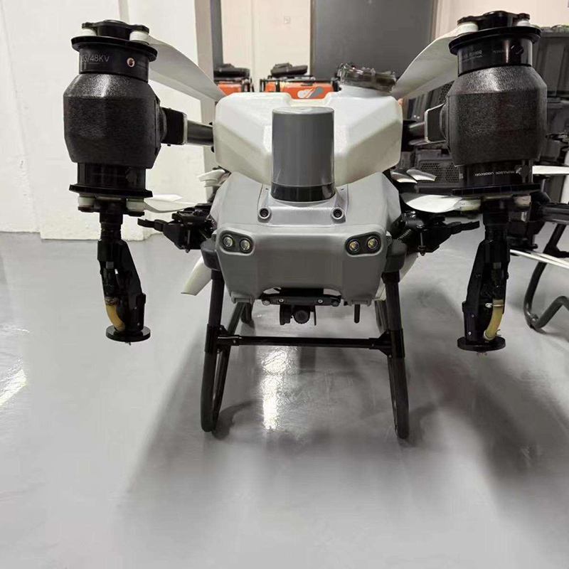 High-payload UAV for crop spraying and fertilization with RTK positioning