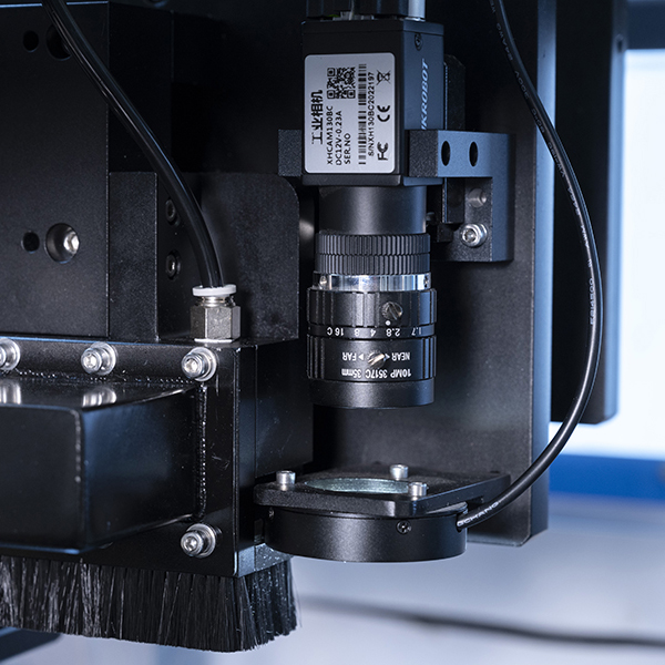 V-groove PCB separator with servo-controlled cutting, flat finish, and 200MIC low-stress precision operation