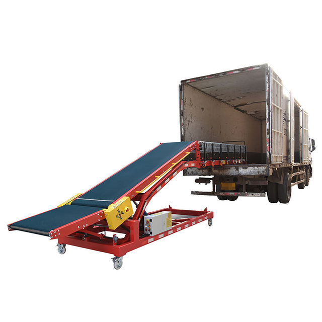 Industrial inclined belt conveyor for truck and container loading and unloading operations