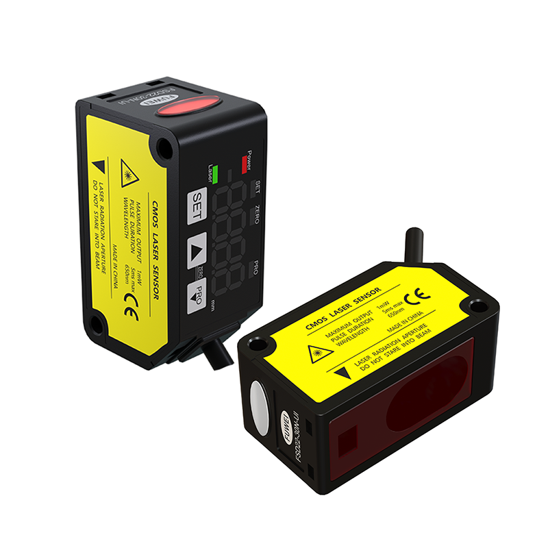 High accuracy laser triangulation displacement sensor with 30 mm measuring distance and compact structure
