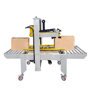 Semi-automatic carton sealing machine with top and bottom drive for fast packaging